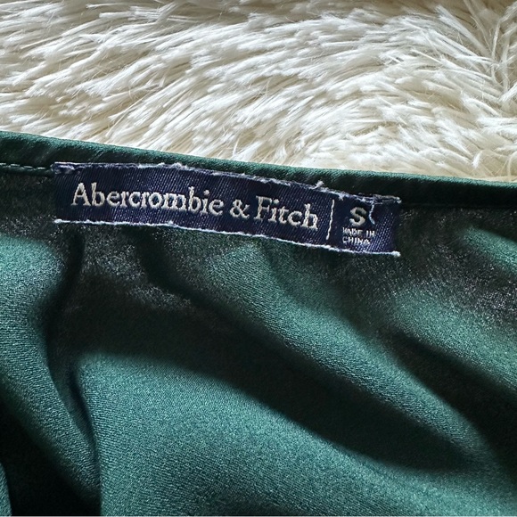 Abercrombie Sexy Emerald Green Satin One Shoulder Bodysuit Size Small - Picture 6 of 7